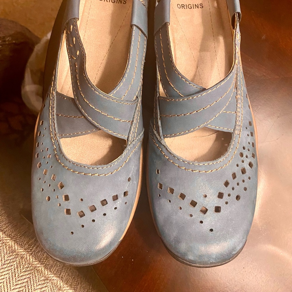 Earth Origins Woman’s Shoes. Brand New Without Box.